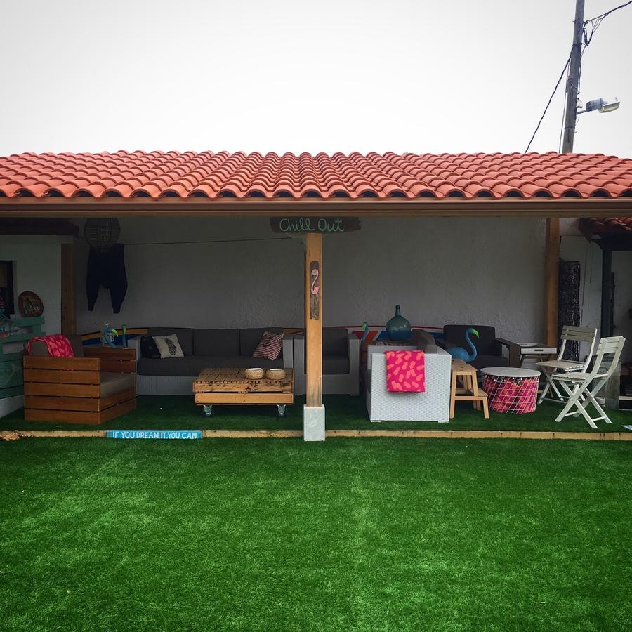 Хостел Cocos Surfhouse San Juan De La Arena Екстер'єр фото